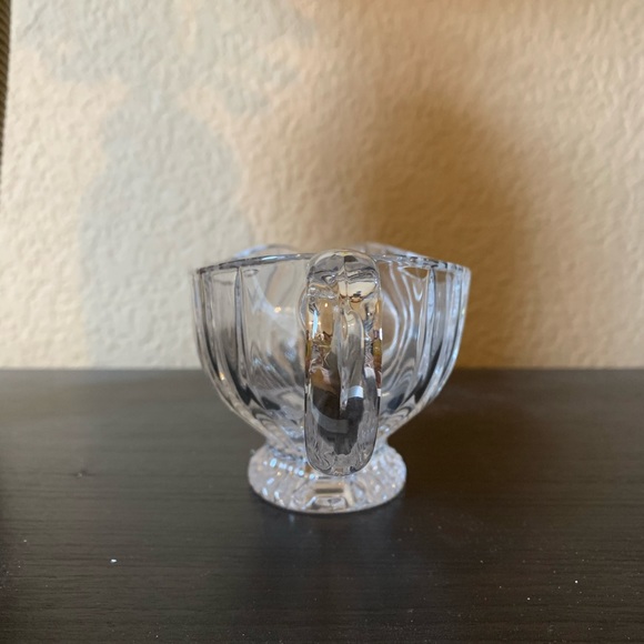 Beautiful crystal gravy / sauce dish - Picture 3 of 8